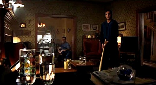 signs-2002-shyamalan-57