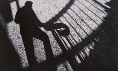 picture from http://regolish.blogspot.com/2012/02/shadows-to-unseen-magician.html