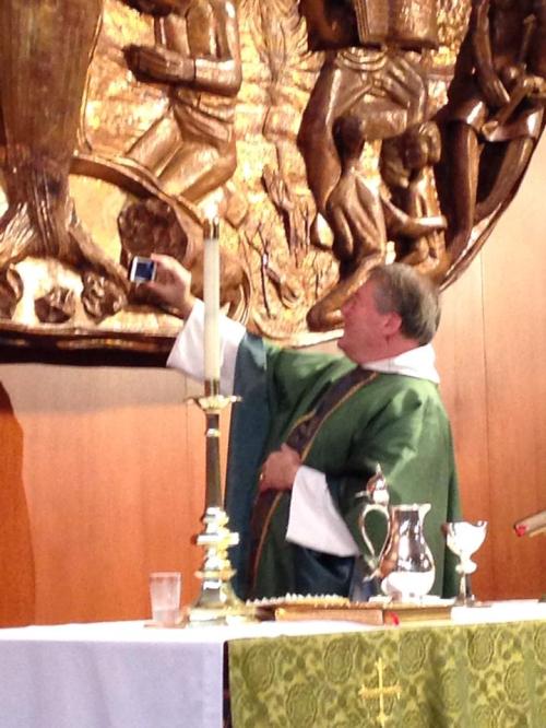 The rector takes a selfie