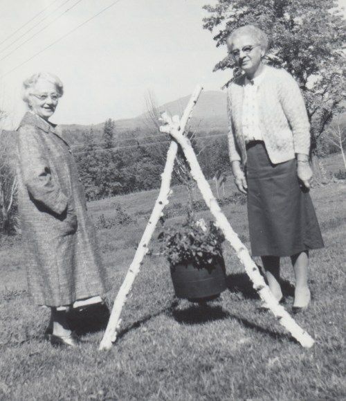 Catherine Cameron (right) in New Hampshire in 1963
