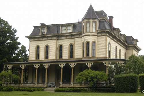 PARK_MCCULLOUGH_HOUSE_1_LANDMARKS_