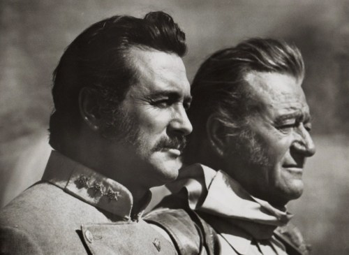 Rock_Hudson-John_Wayne_in_The_Undefeated