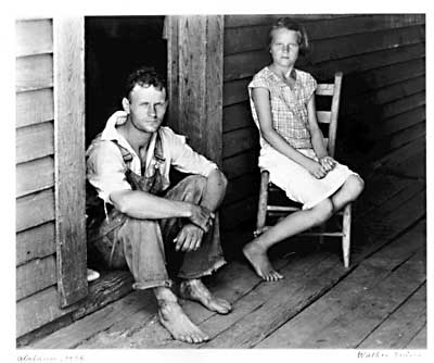 Walker Evans, [Floyd and Lucille Burroughs, Hale County Alabama], 1936. Gelatin silver print. Mandatory Credit: ©Walker Evans Archive, The Metropolitan Museum of Art /Published: The New York Times on the Web 07/18/99 Books PLEASE CONTACT Margaret M. Doyle, Senior Press Officer at The Metropolitan Museum of Art (212)-650-2128 FOR FUTURE REPRODUCTION USE.
