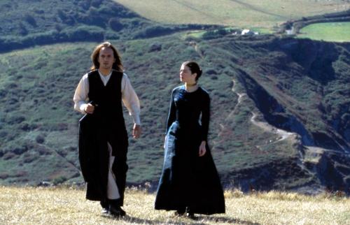 SWEPT FROM THE SEA, Vincent Perez, Rachel Weisz, 1997. © TriStar