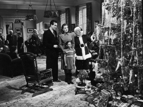 gallery-1450294722-miracle-on-34th-street-getty