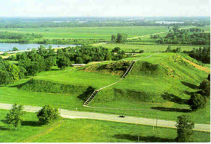 Cahokia-Mounds-Pictures.jpg