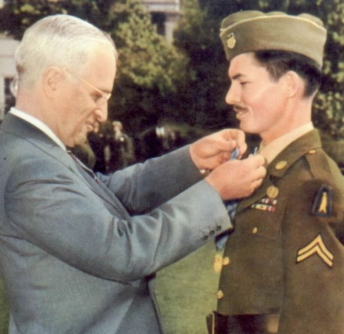 Desmond_Doss_CMH_award.jpg