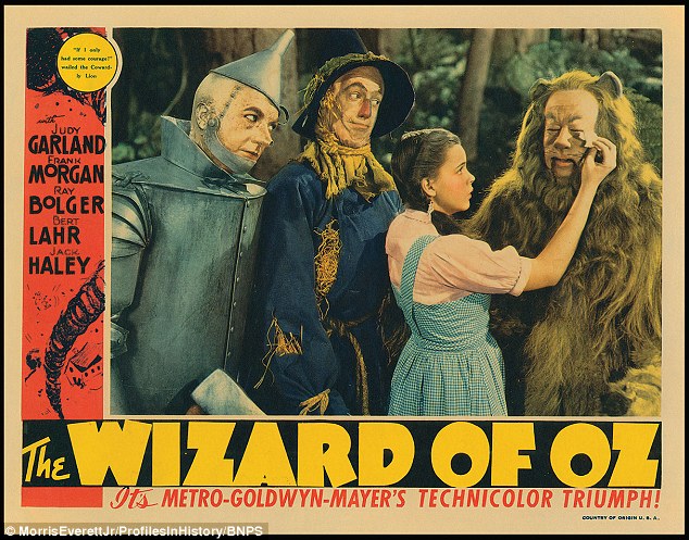 2342DEC800000578-2839605-The_Wizard_of_Oz_movie_poster_filmed_in_1939_will_go_under_the_h-9_1416390834425.jpg