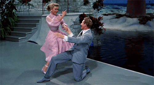 tumblr_pioad6a5im1r8177lo6_500